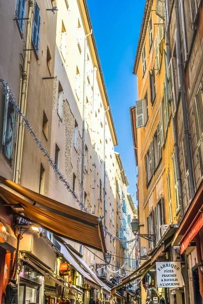 Nice Frankrijk December 2021 Kleurrijke Restaurants Winkels Tekenen Gebouwen Stadsgezicht — Stockfoto
