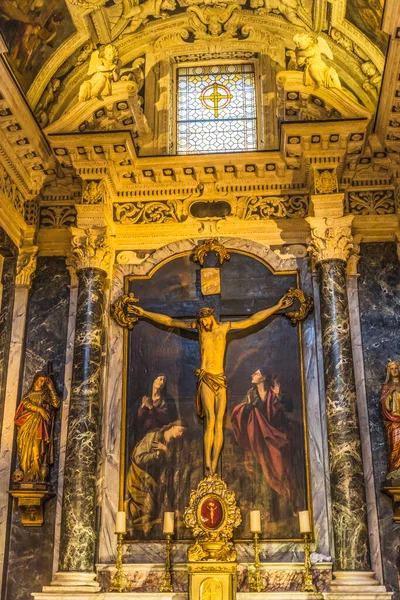 2021年12月28日 教堂夫人七大哀伤十字架圣玛丽和圣礼天主教大教堂Cote Azur尼斯法国教堂从1600S绘画约瑟夫普罗旺斯在1837年 — 图库照片