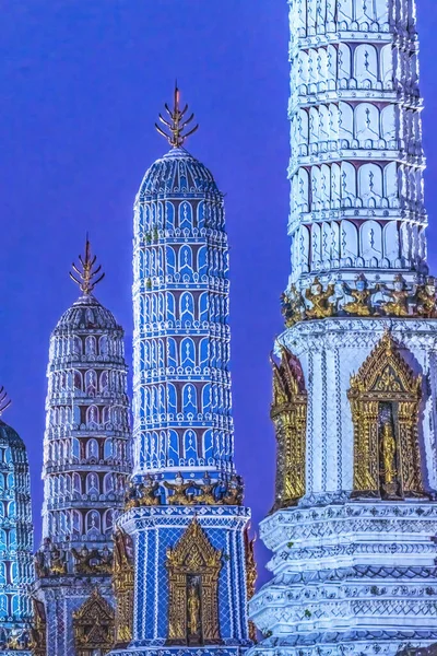 Кольорові Вежі Сансет Принс Старого Храму Висвітлювали Великий Палац Бангкок — стокове фото