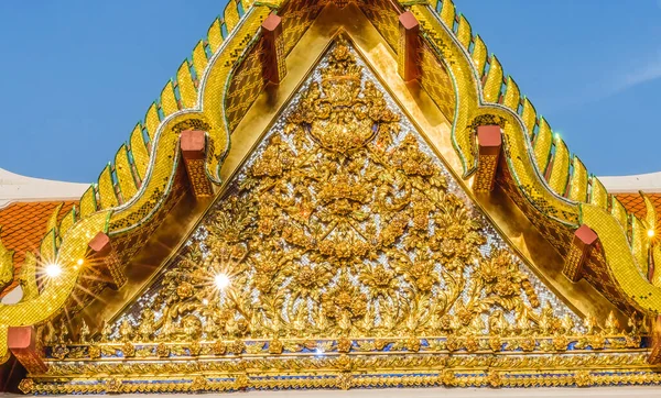 金像馆关闭详情佛寺Wat Ratchanaddaram Worawihan Bangkok Thailand 建于1846年 — 图库照片