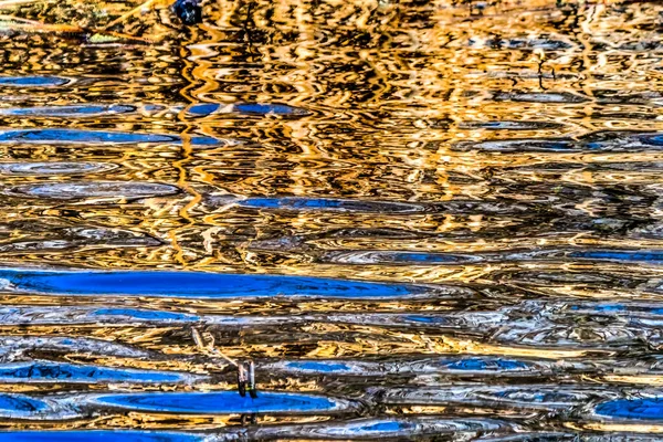 Natural Brown Blue Patterns Reflection Abstract Washington State Pacific Northwest — стокове фото