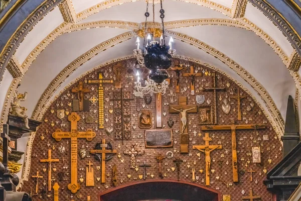 폴란드 Jasna Gora 2023 Entrance Crosses Black Madonna Icon Chapel — 스톡 사진
