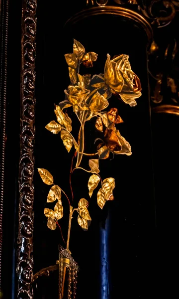 Jasna Gora ポーランド 2023年4月25日ローマ教皇からの黄金のバラ黒マドンナアイコンJasna Gora Czestochowyポーランド ポーランドのシンボルがエルサレムを発見 — ストック写真
