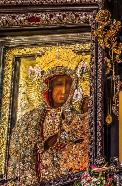 亚斯娜 Jasna Gora 2023年4月25日 教皇金玫瑰真正的黑色圣母玛利亚 亚斯娜 Icon Jasna Gora Poland — 图库照片
