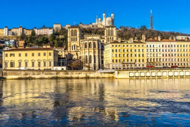Soane Nehri Yansıması St John Baptist Katedrali Notre Dame Bazilikası Şehir Merkezi Lyon France.