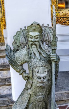 Savaşçı Wat Pho Po Tapınağı kompleksi Bangkok Tayland. 1600 'lerde yapılmış. Tayland 'daki en eski tapınaklardan biri..