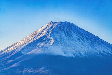 Renkli Karlı Fuji Dağı Hakone Kanwagawa Japonya. Son patlama MS 1707. Japonya 'nın en yüksek dağı 12.000 feet' in üzerindedir. Fuji Dağı Japonya 'nın bir sembolüdür..