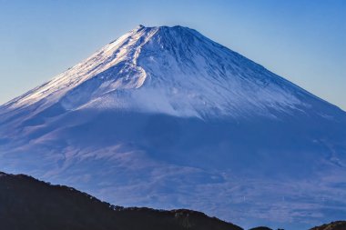 Renkli Karlı Fuji Dağı Hakone Kanwagawa Japonya. Son patlama MS 1707. Japonya 'nın en yüksek dağı 12.000 feet' in üzerindedir. Fuji Dağı Japonya 'nın bir sembolüdür..