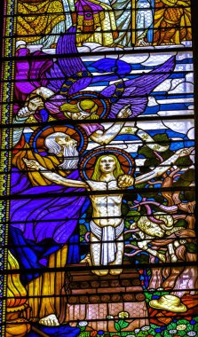 Lyon, Fransa - 6 Ocak 2022 Notre Dame de Fourvire Lyon France 'ın İsa Renkli Lekeli Cam Bazilikası. Kilise 1872 'den 1896' ya kadar inşa edilmiş. Meryem Ana 'ya ithaf edilmiştir.. 