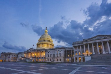 ABD Başkenti Kuzey Yakası Kongre Temsilcileri Senato Başkenti Washington DC 'yi Işıklandırdı