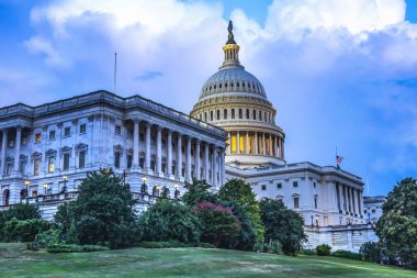 ABD Başkenti Batı Yakası Kongre Temsilcileri Senato Başkenti Washington DC 'yi Işıklandırdı