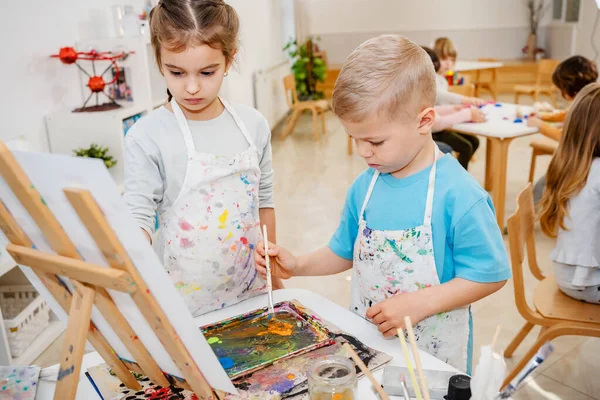 Kinder Lernen Kindergarten Zeichnen — Stockfoto