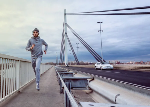 Man Urban Löpare Med Intensiv Träning Utomhus Morgonen — Stockfoto