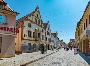 Forchheim, BAVARIA, ALMANY - CIRCA MAYIS 2023: Hauptstrasse Forchheim, Almanya.