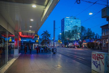 HEIDELBERG, BADEN-WUERTTEMBERG, ALMANY - CIRCA MAYIS 2023: Heidelberg kasabası, Almanya.