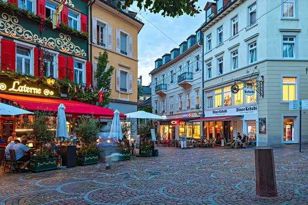 BADEN-BADEN, BADEN-WUERTTEMBERG, GERÇEK - CIRCA AĞOS, 2023: Baden-Baden, Almanya.