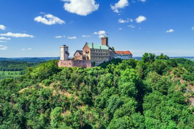 EISENACH, THURINGIA, GERMANY - CRCA HAZİRAN 2024: Eisenach, Almanya 'daki Wartburg Kalesi.