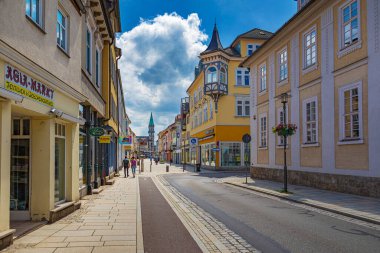 MEINJEN, THURINGIA, GERMANY - CRCA HAZİRAN 2024: Almanya 'nın Thüringen kentinde Georgstrasse.