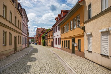 Rudolstadt, Thüringen, Almanya 'daki Alte Caddesi.
