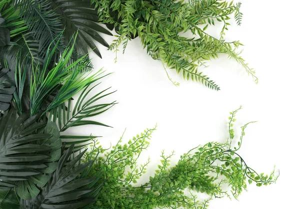 Каркас Штучного Тропічного Листя Ізольовано Білому Тлі Пластикові Реалістичні Рослини — стокове фото