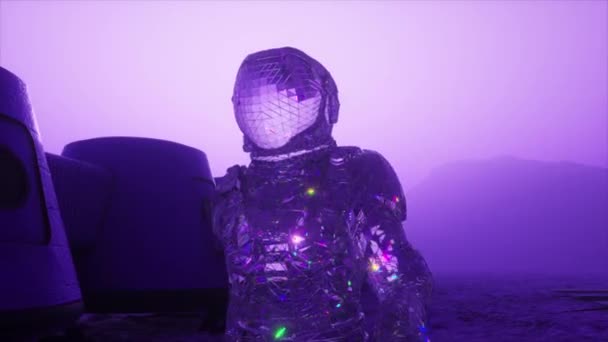Kosmický Koncept Diamantový Astronaut Kráčí Marsu Pozadí Vesmírné Základny Fialová — Stock video