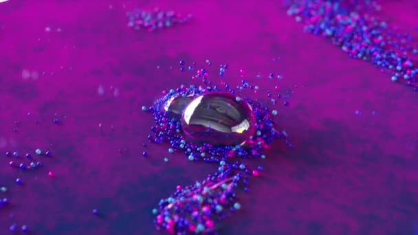 金属製の泡が床の上で膨張し ロゴに変わります 手紙M 青紫ネオン色 粒子と膨脹可能な円の周り 紋章だ 3Dアニメーション 高品質4K映像 — ストック動画