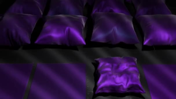 Primer Plano Almohadas Satén Púrpura Inflar Sombra Superficie Las Almohadas — Vídeo de stock