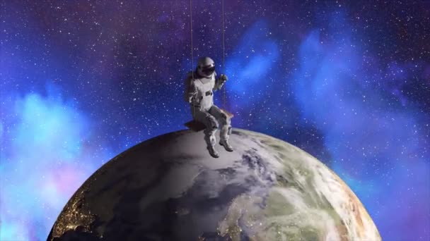 Astronauta Balancea Columpio Contra Telón Fondo Del Espacio Planeta Tierra — Vídeos de Stock