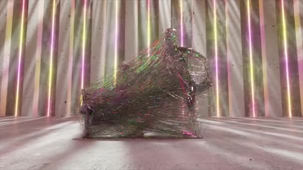 Die Seitenansicht Einer Großen Diamantenen Menschlichen Statue Ist Mit Farbigen — Stockvideo