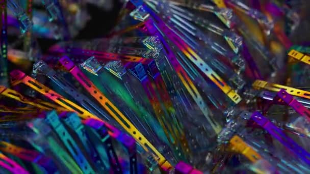 Soyut Kavram Metalik Pırıltılı Bir Plastik Disk Yığını Ileri Geri — Stok video