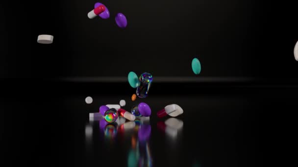 Různé Pilulky Padající Černé Pozadí Léky Prášky Antibiotika Vitamíny Zdravotní — Stock video