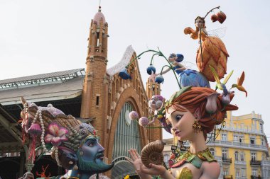 Valencia, İspanya - 17 Mart 2024: Valencia, İspanya Fallas Festivali 'nin sonunda yakılacak geleneksel ninot figürleri