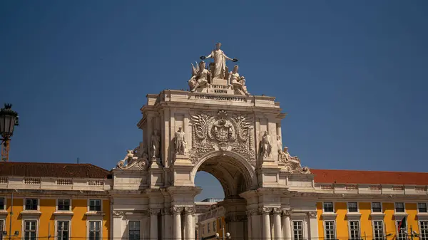 Lizbon, Portekiz - 25 Mayıs 2023: Augusta Kemeri 'nin ayrıntıları. Yüksek kaliteli fotoğraf.
