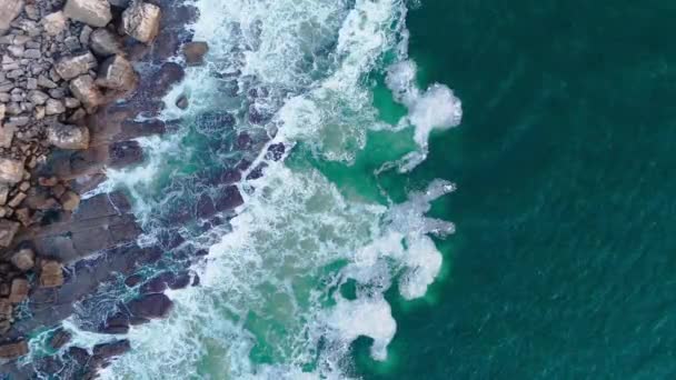 Luchtdrone Beelden Van Rotskust Langs Atlantische Oceaan Boca Inferno Portugal — Stockvideo