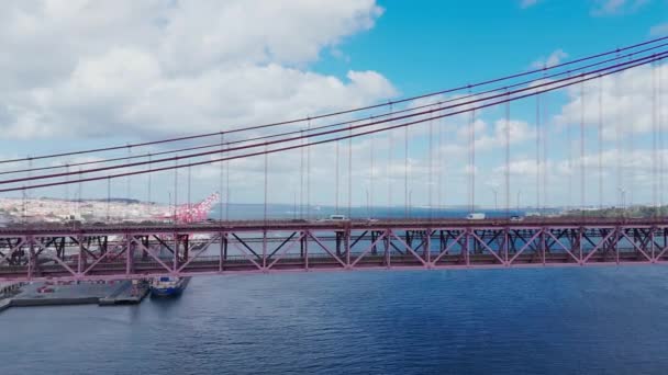 Lizbon Portekiz Deki Abril Köprüsü Nün Havadan Görüntüsü Köprü Lisboa — Stok video