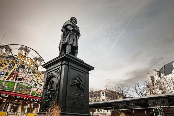 Bonn Niemcy Posąg Ludwiga Van Beethovena Munsterplatz Bonn Zaprojektowany 1845 — Zdjęcie stockowe