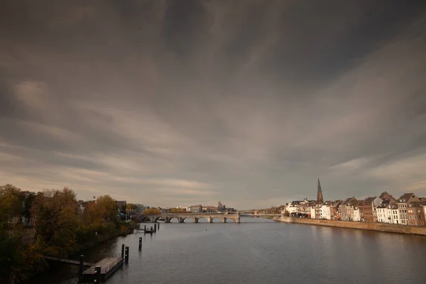 Panorama Van Maastricht Waterfront Aan Maas Met Een Focus Sint — Stockfoto