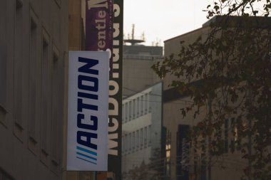 ESSEN, ALMANY - 8 Kasım 2022: Essen, Almanya için mağazalarında Eylem Logosu. Action, Avrupa 'ya yayılmış bir Fransız indirim mağaza zinciri..