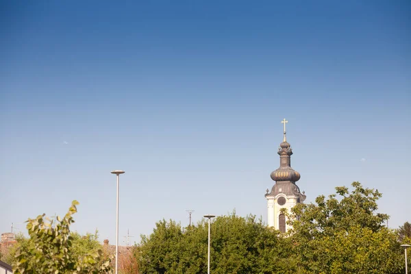 Sırbistan Sremska Mitrovica Kentinin Çatıları Saat Kulesi Çan Kulesi Arhiv — Stok fotoğraf