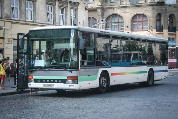 Lviv Ukraine August 2014 Selective Blur Bus Lviv Bus Ready — 图库照片