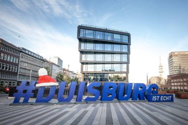 Duisburg, Almanya - 11 Kasım 2022 Duisburg 'un turizm sloganı 