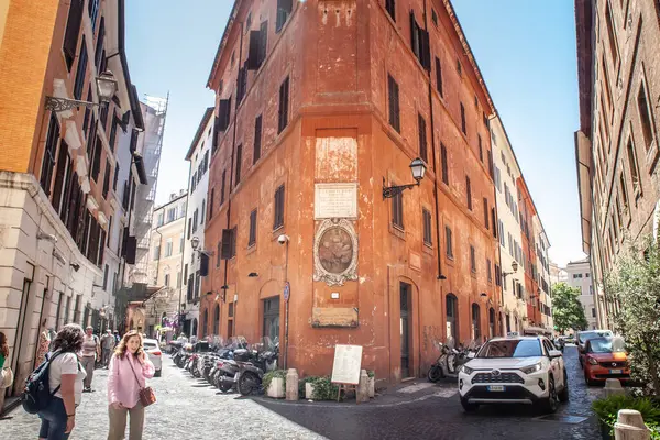 stock image ROME, ITALY - JUNE 15, 2024: Narrow Streets of Old Rome with tourists waking. It's the most ancient part of the italian capital city and a landmark.