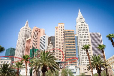 LAS VEGAS, 21 AUGust 2024: Sahte New York City gökdelenleri, New York-New York Hotel & Casino 'da yer almaktadır..