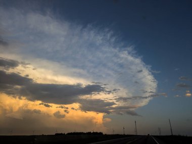Colorado yüksek düzlüklerinde kasırga süper hücre fırtınası yaratıyor..