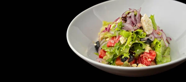 Salada Grega Prato Branco Profundidade Campo Rasa — Fotografia de Stock