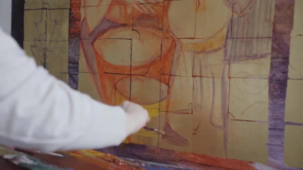 Ζωγράφος Καλλιτέχνης Κάνει Ένα Αριστούργημα Στο Στούντιο Χρησιμοποιώντας Λάδι Ζωγραφική — Αρχείο Βίντεο