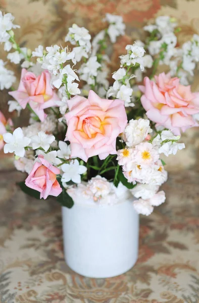 Krásná Kytice Růžovými Růžemi Retro Styl — Stock fotografie