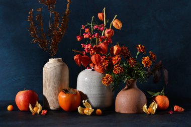 Meyveleri salkım salkım dizili, salkım salkım dizili muz ağaçları,