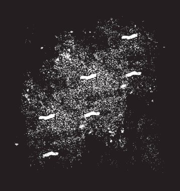 Eski boyanın dokusu ve alçı çatlakları arka planda.