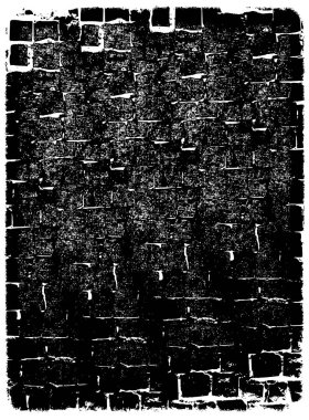 Grunge siyah ve beyaz kentsel vektör doku şablon. Karanlık dağınık toz sıkıntı arka plan kaplaması. Gürültü ve tahıl ile soyut noktalı, çizik, Vintage efekti oluşturmak kolay. Yaşlanma tasarım öğesi